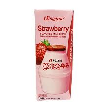 Binggrae Strawberry Milk